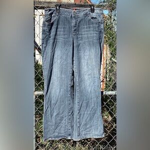 Sasson Ooh La La bootcut boogie jeans size 18